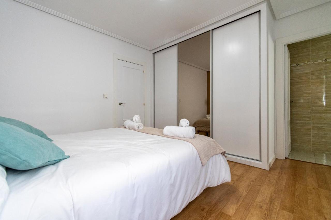 Apartamento céntrico reformado junto Plaza Guzmán Appartamento León Esterno foto
