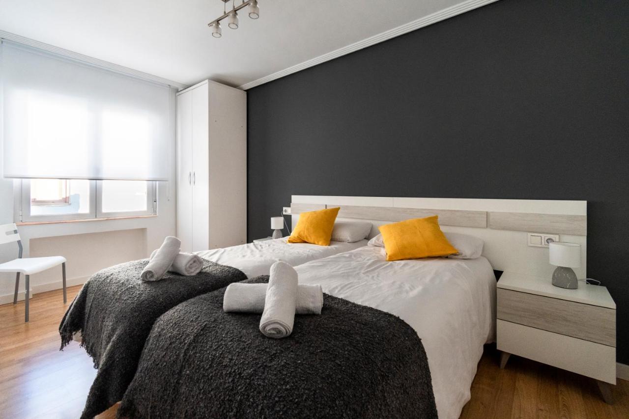 Apartamento céntrico reformado junto Plaza Guzmán Appartamento León Esterno foto