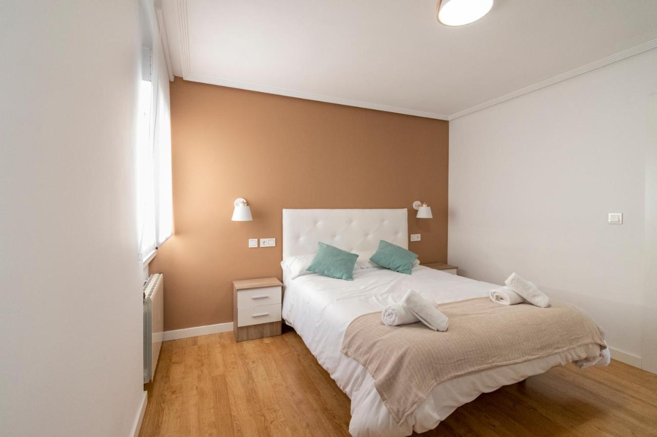 Apartamento céntrico reformado junto Plaza Guzmán Appartamento León Esterno foto
